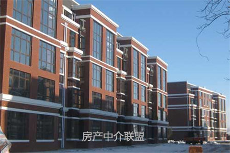 衡王府花园学区房，精装，带车库2室1厅1卫72㎡